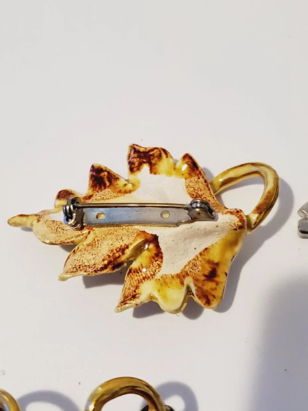 3 Brooches with matching Earrings, items # B- 1030-1032,. wt 43 grams.